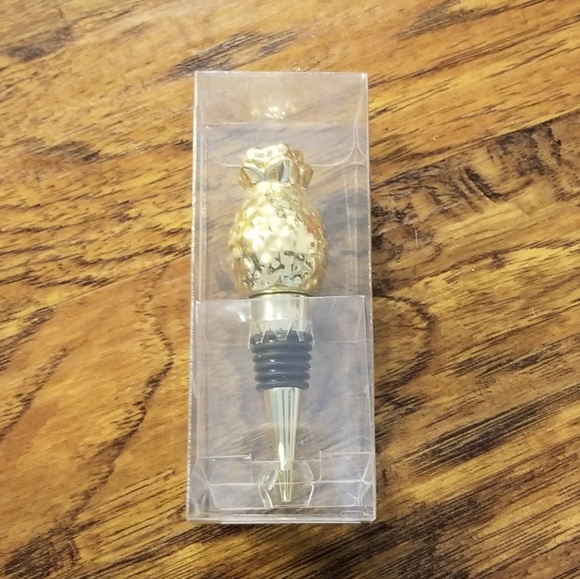 Pineapple Wine Stopper - Picture 1 of 2